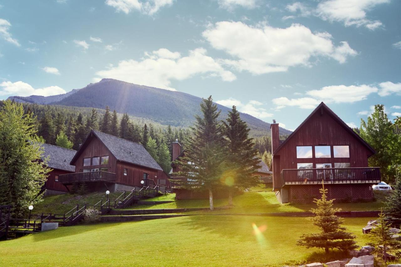 Banff Gate Mountain Holiday park 3*